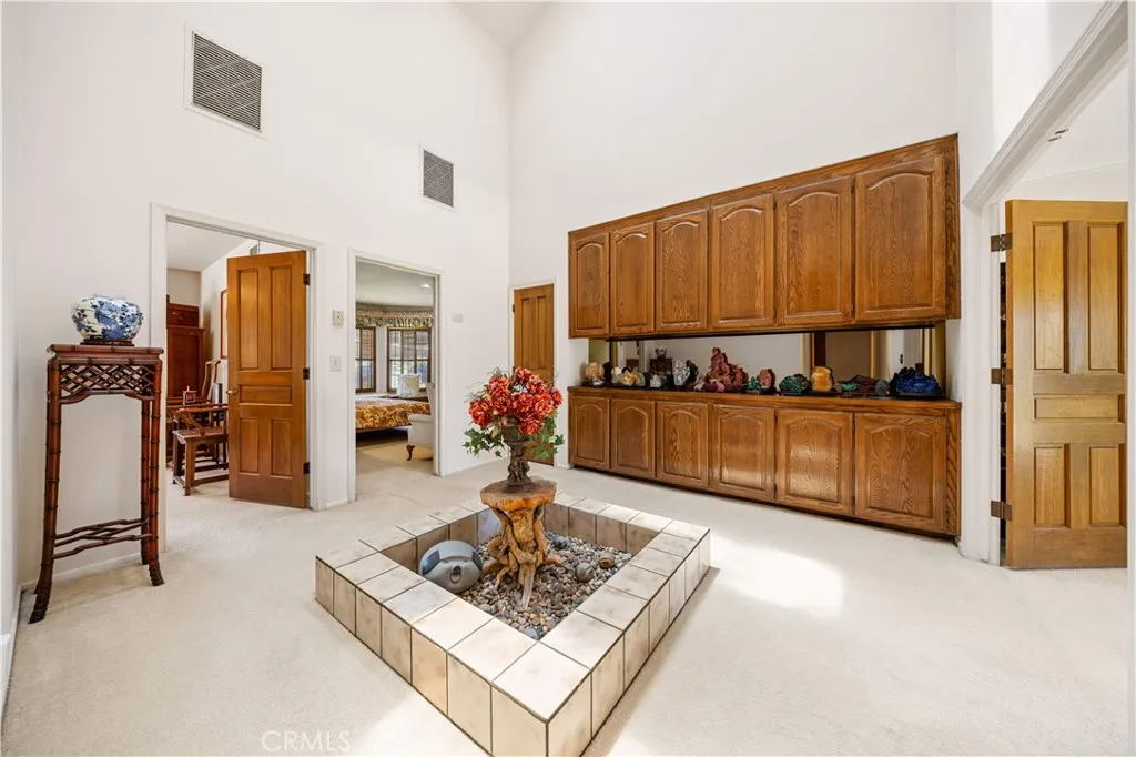 2360 Oakleaf Canyon Road, Walnut, California 91789 home-pic-24