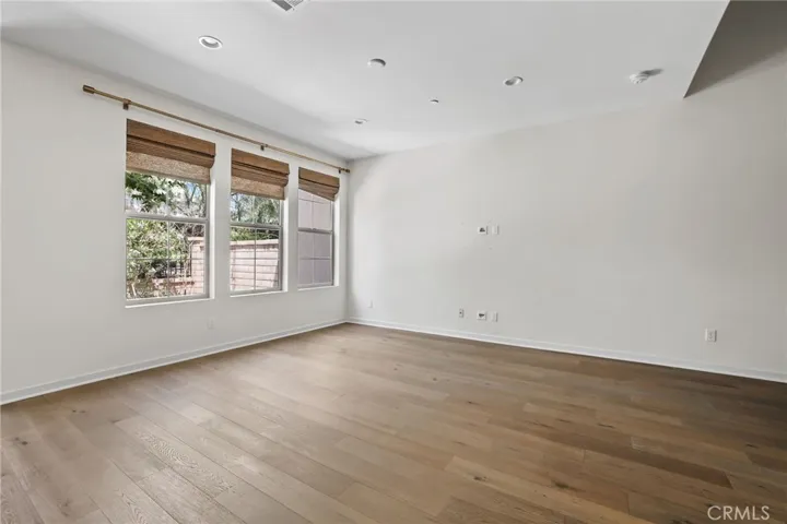 216 Finch, Lake Forest, California 92630