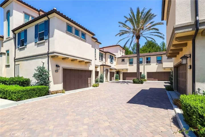 216 Finch, Lake Forest, California 92630