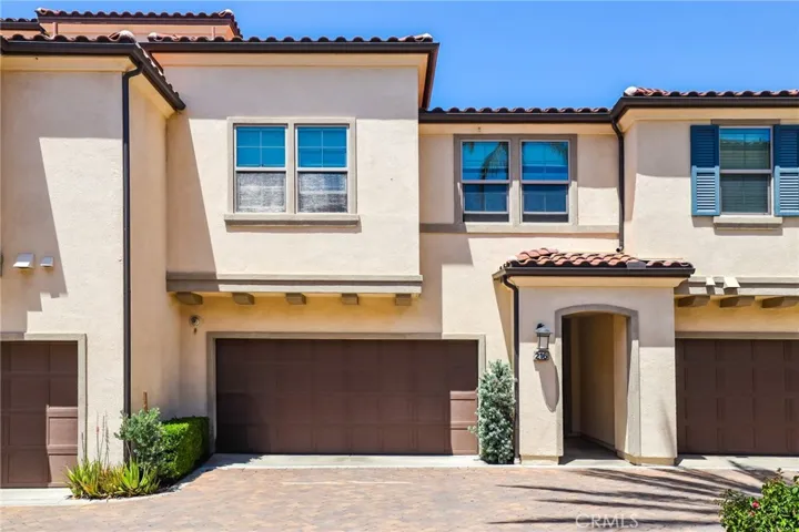 216 Finch, Lake Forest, California 92630