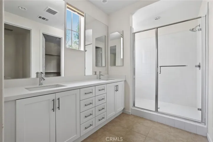 216 Finch, Lake Forest, California 92630