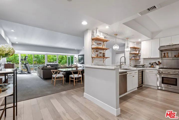 13600 Marina Pointe Drive 312, Marina Del Rey, California 90292