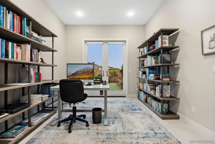 6190 Sagebrush Bend Way, San Diego, California 92130