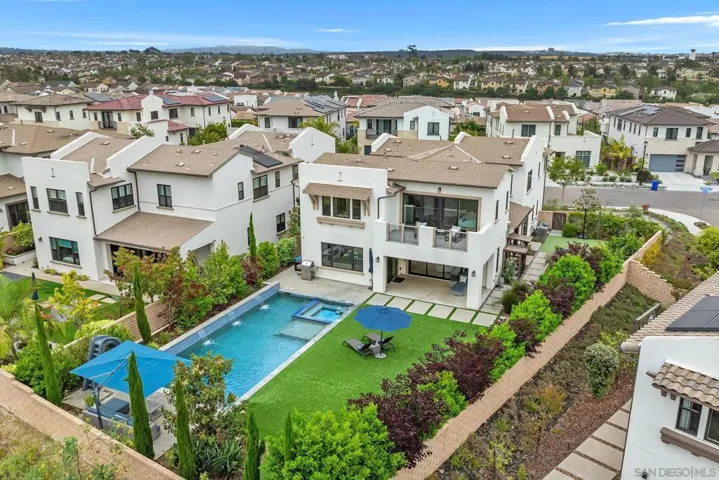 6190 Sagebrush Bend Way, San Diego, California 92130