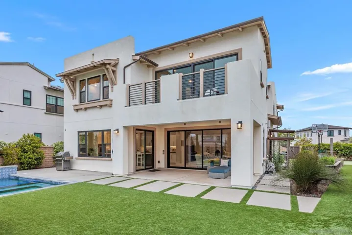 6190 Sagebrush Bend Way, San Diego, California 92130