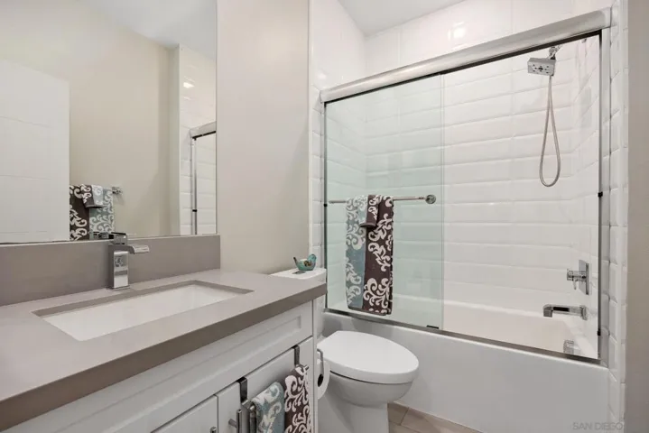 6190 Sagebrush Bend Way, San Diego, California 92130