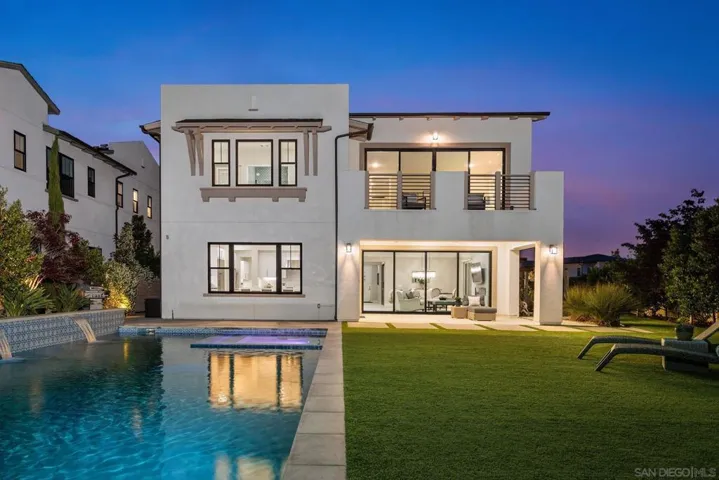 6190 Sagebrush Bend Way, San Diego, California 92130