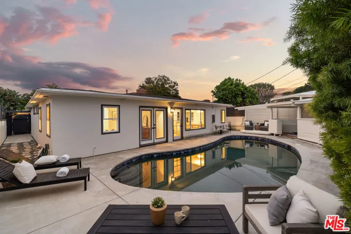 7363 W 87th Place, Los Angeles, California 90045
