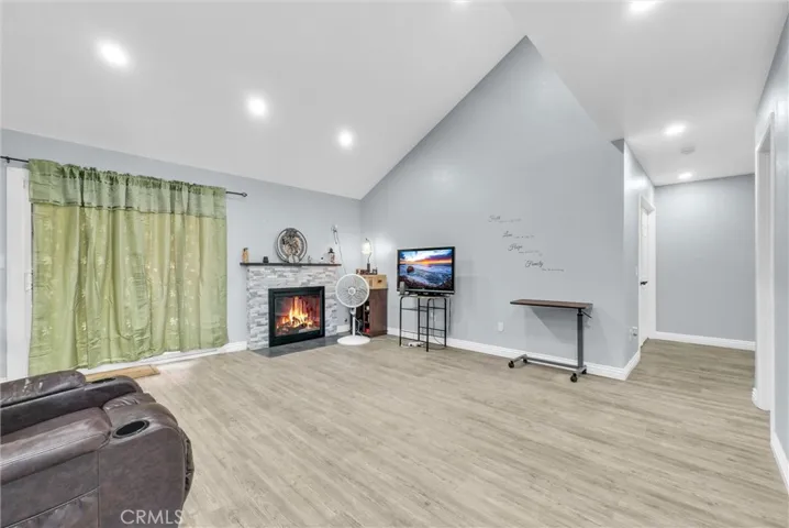 1264 N Mulberry Avenue, Rialto, California 92376