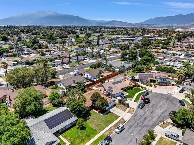 1264 N Mulberry Avenue, Rialto, California 92376