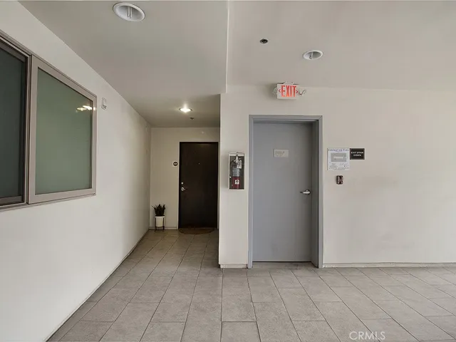 5016 Bakman Avenue 304, North Hollywood, California 91601