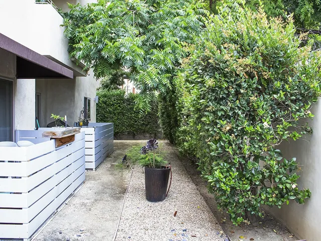 5016 Bakman Avenue 304, North Hollywood, California 91601
