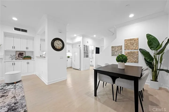 6 Lynde Street, Ladera Ranch, California 92694