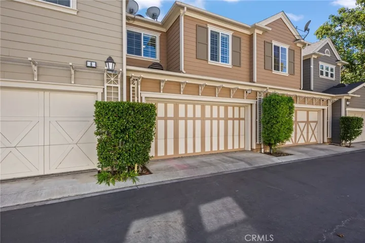 6 Lynde Street, Ladera Ranch, California 92694