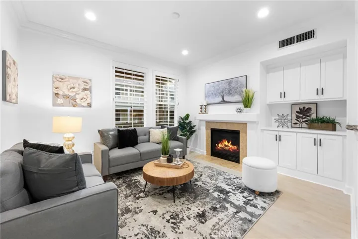 6 Lynde Street, Ladera Ranch, California 92694