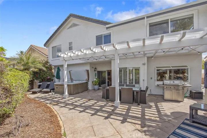 688 Trousdale Street, Oak Park, California 91377