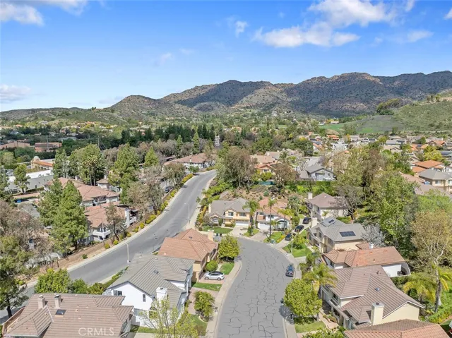 688 Trousdale Street, Oak Park, California 91377