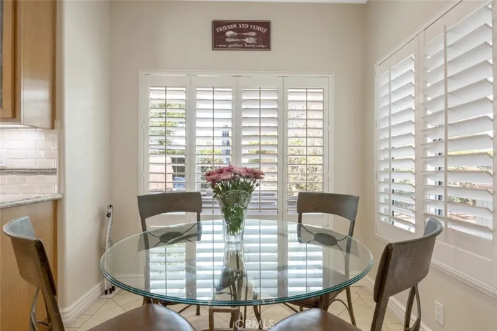 688 Trousdale Street, Oak Park, California 91377