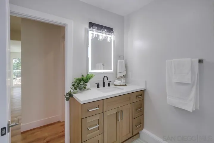 3987 Dalles Ave, San Diego, California 92117