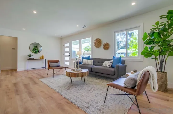 3987 Dalles Ave, San Diego, California 92117