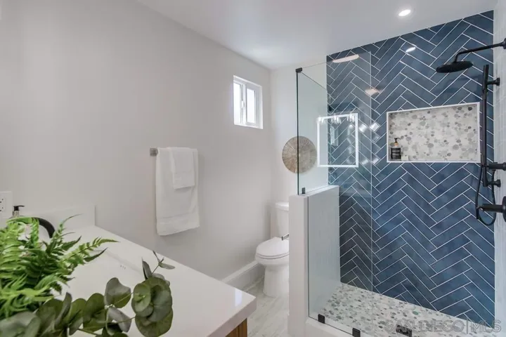3987 Dalles Ave, San Diego, California 92117