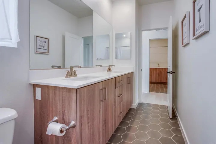 35140 Bergamot, Fallbrook, California 92028