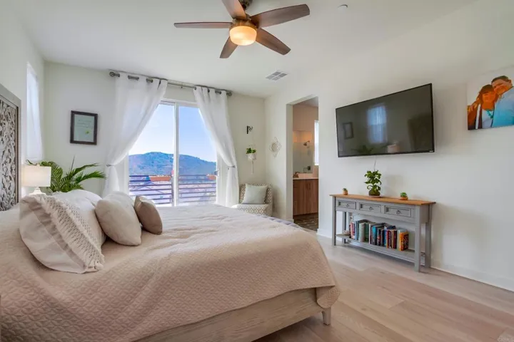 35140 Bergamot, Fallbrook, California 92028