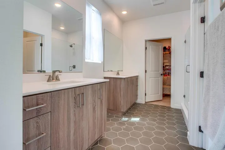 35140 Bergamot, Fallbrook, California 92028