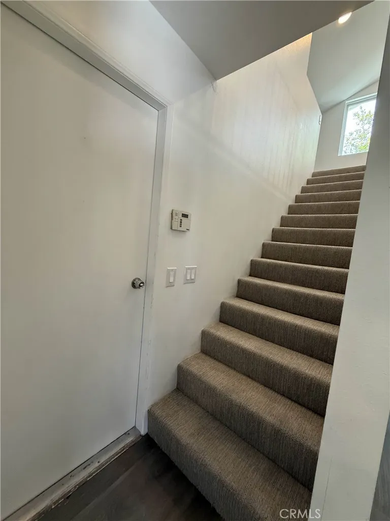 10328 Shoshone Avenue, Riverside, California 92503 home-pic-9