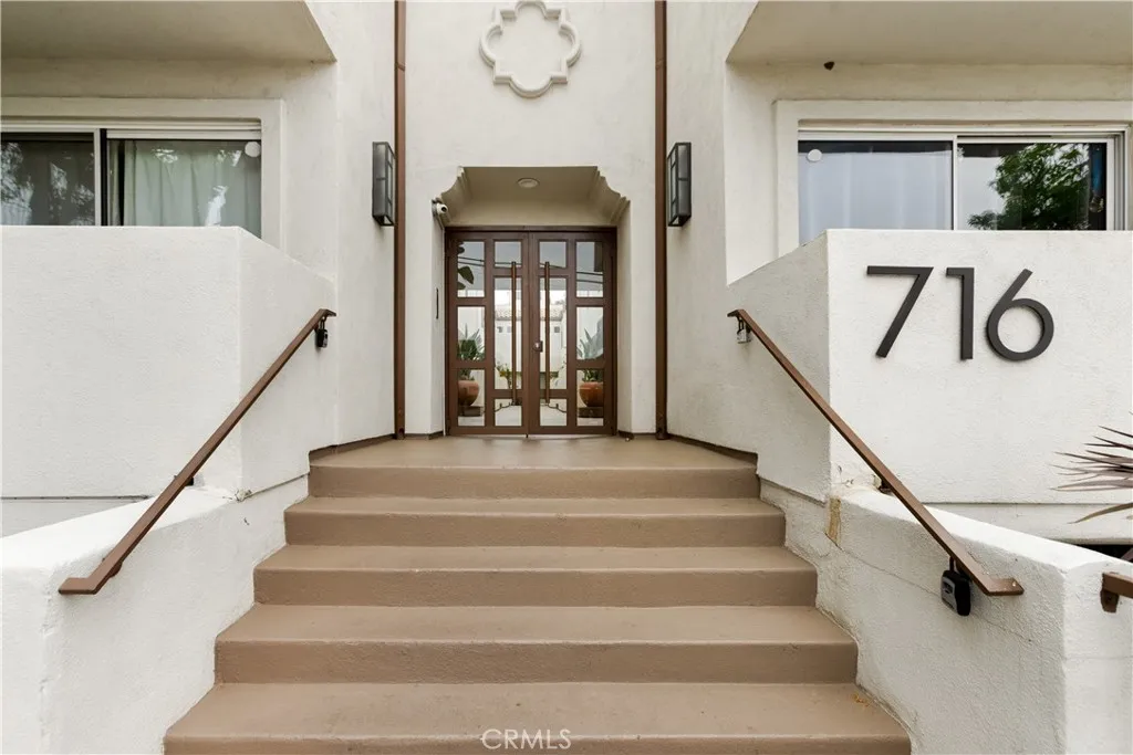 716 Maltman Avenue 15, Los Angeles, California 90026 home-pic-28