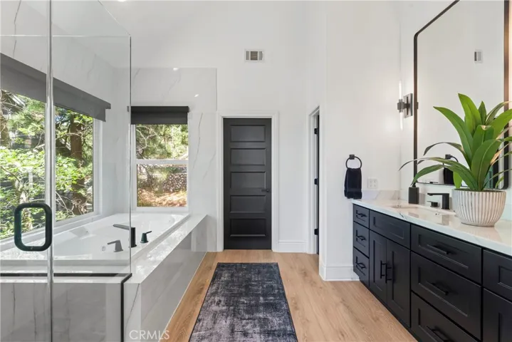 1st Floor primary bathroom