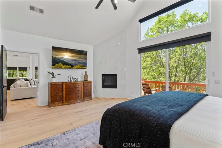 1019 Pintail Circle, Lake Arrowhead, California 92352