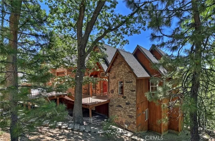1019 Pintail Circle, Lake Arrowhead, California 92352