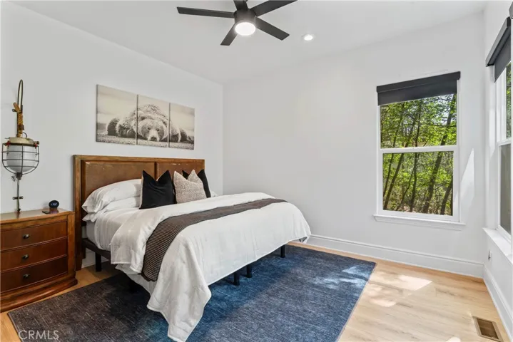 1019 Pintail Circle, Lake Arrowhead, California 92352
