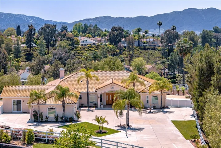 41380 La Sierra Road, Temecula, California 92591