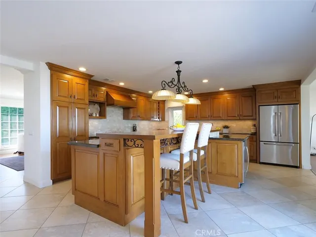 Center Island and Bar Area in Kitchen