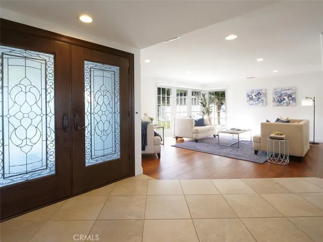 Front Entry to the Living Room