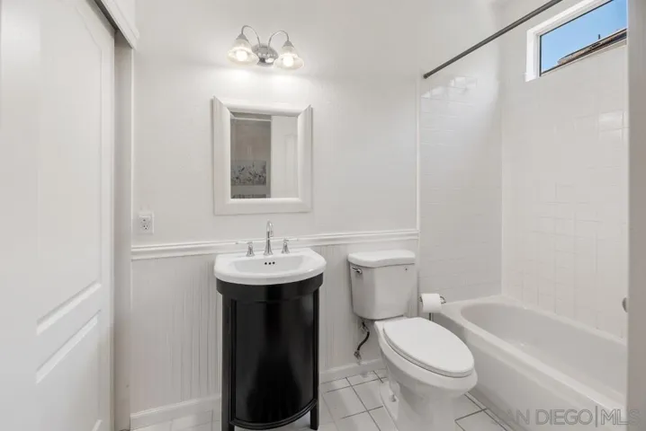 12064 Mannix Road, San Diego, California 92129