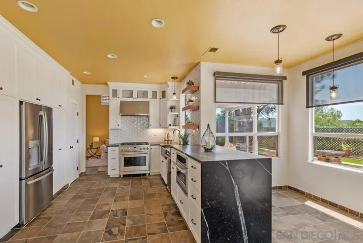 12064 Mannix Road, San Diego, California 92129
