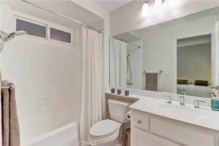 Recently updated en suite bathroom!
