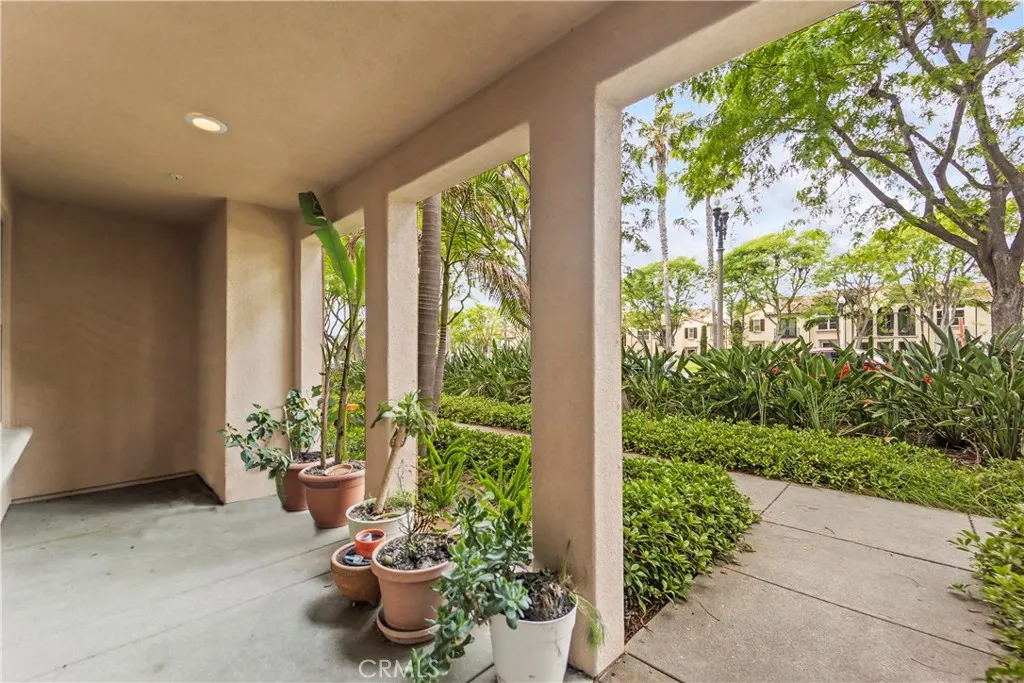 76 City Stroll, Irvine, California 92620 home-pic-3