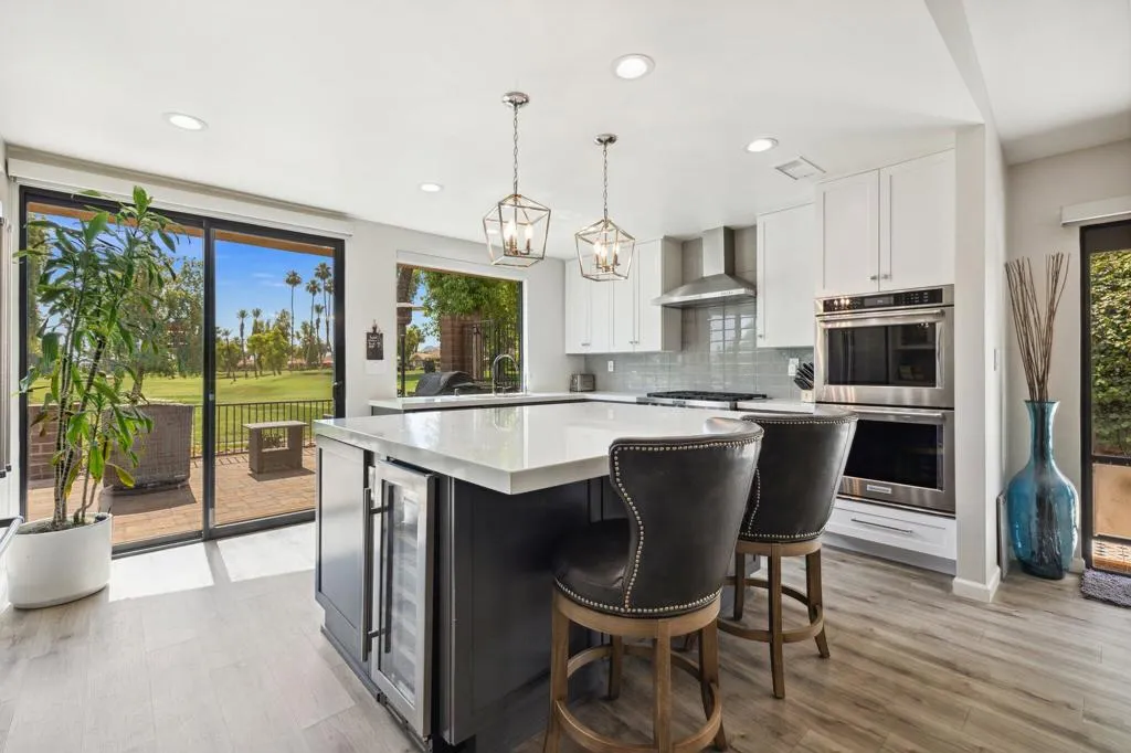 132 Castellana W, Palm Desert, California 92260 home-pic-9