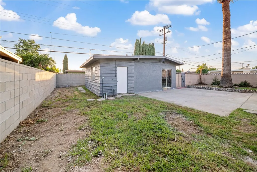 957 N Jasmine Avenue, Ontario, California 91762 home-pic-22