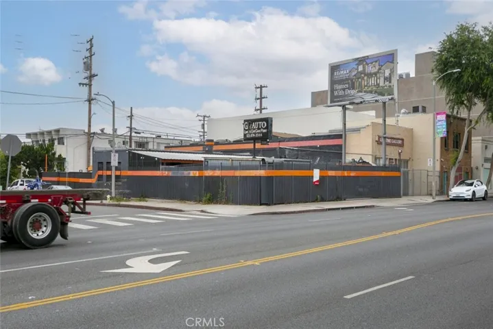 7504 Santa Monica Boulevard, West Hollywood, California 90046
