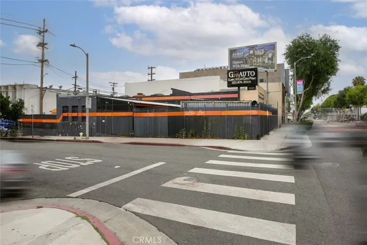 7504 Santa Monica Boulevard, West Hollywood, California 90046