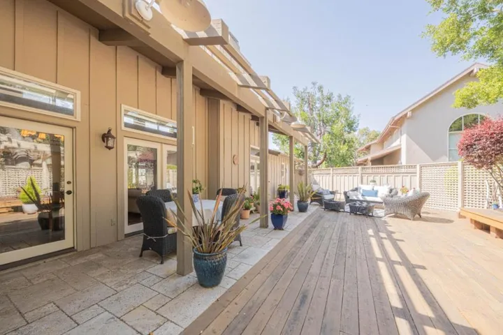 25547 Meadowview Circle, Salinas, California 93908