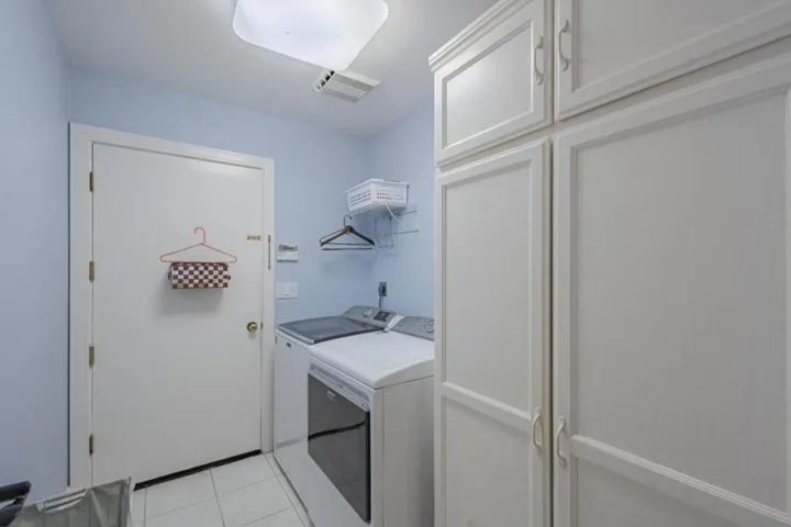 25547 Meadowview Circle, Salinas, California 93908