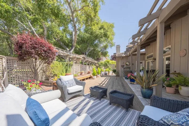25547 Meadowview Circle, Salinas, California 93908