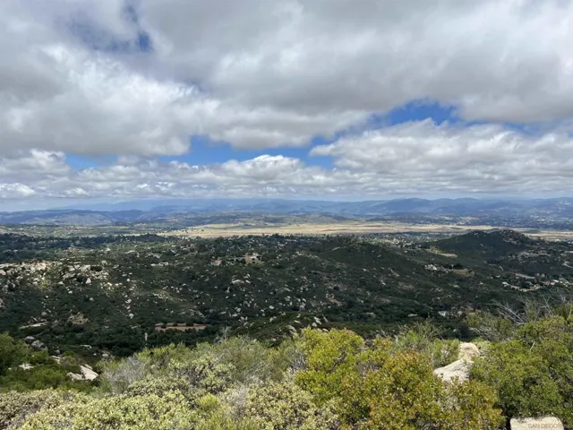 17441 Dos Picos Park Road, Ramona, California 92065