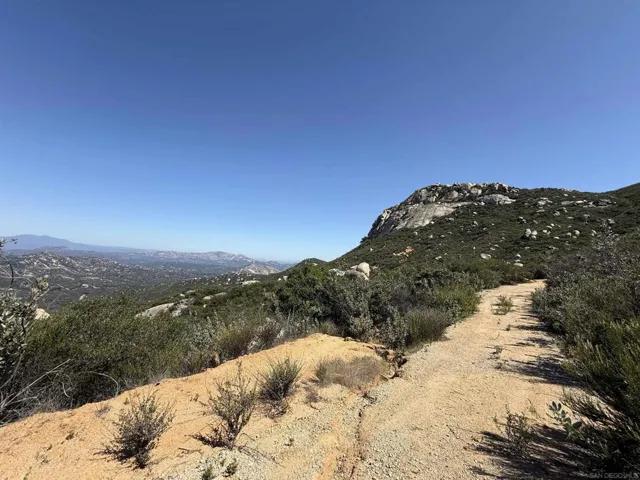 17441 Dos Picos Park Road, Ramona, California 92065